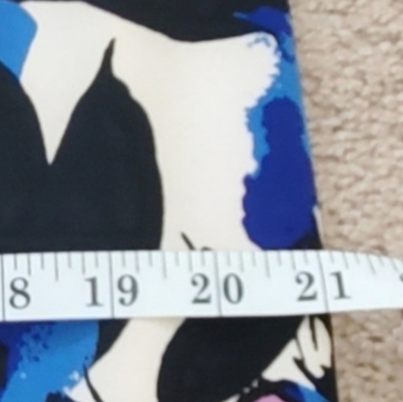 Worthington Blue Purple Abstract Black Skirt 16 NWT - Picture 3 of 7